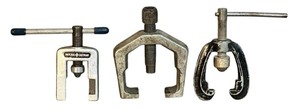 lot 212 image: Puller Bundle Two-Jaw Puller  Three-Jaw Puller  Yoke-Style Puller