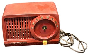lot 315 image: Antique Stewart-Warner Tube Radio
