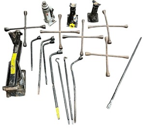 lot 343 image: HUGE Automotive Jack Bundle