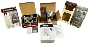 lot 208 image: Door LockKnob Bundle