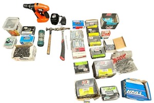 lot 267 image: Black and Decker 12V Multi-Tool, Charger and Battery