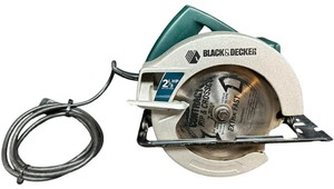 lot 278 image: Black and Decker 2 13 HP, Circular Saw # 7359, 120 v 10A - 5300RPM Corded