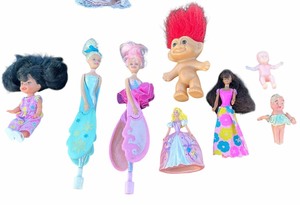 lot 029 image: Vintage Celluloid doll with1990s bundle Sky Dancers bundle vintage troll doll