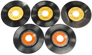 lot 367 image: Collectible AM Record Vinyl Records Bundle