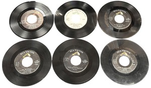 lot 322 image: RCA records mixed 45 RPM Record Bundle