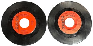 lot 321 image: Smash records 45 RPM Record Bundle