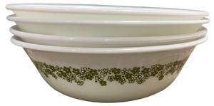 lot 118 image: Corelle (4) Spring Blossom Green 6-18 also known as Crazy Daisy Cereal Bowls 1972