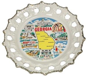 lot 362 image: Vintage Georgia souvenir collector plate
