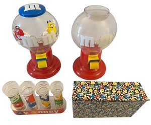 lot 257 image: Vintage M&M Dispenser With M&M Coin Holder