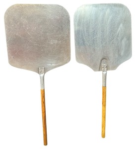 lot 264 image: Set Of Two American Metalcraft Aluminum Medium Blade Pizza Peel