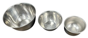 lot 231 image: Three large mixing bowls