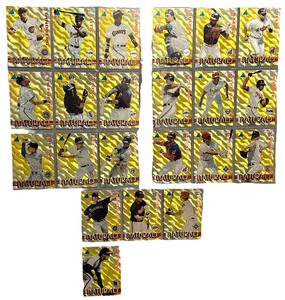 lot 031 image: Huge 1994 Pinnacle NEAR MINT CONDITION The Naturals Baseball Cards