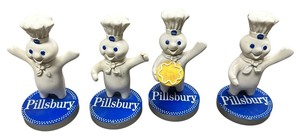 lot 479 image: Vintage bundle of four Phillsbury figurines