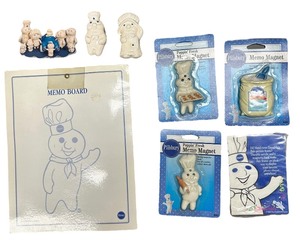 lot 483 image: Vintage Phillsbury Magnet Bundle