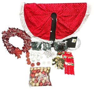 lot 488 image: Large Vintage Christmas Tree Skirt bundleRare vintage in case Christmas lights