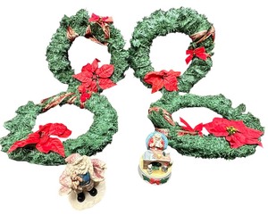 lot 502 image: Four Beautiful Vintage Wreath bundle with 1993 Joulupukki Finland Santa music Santa at desk