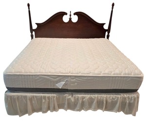 lot 2K image: ML-BR - King Size Wooden Bed Frame with Decorative Posts by Stoneleigh
