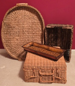 lot 87K image: LL-BR3 - Set of 4 Woven Baskets and Wooden Tray Assorted Sizes