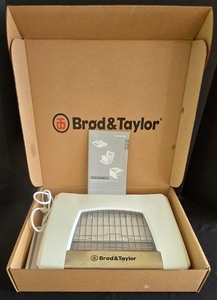 lot 158K image: LR - Brod & Taylor Folding Bread Proofer with Accessories