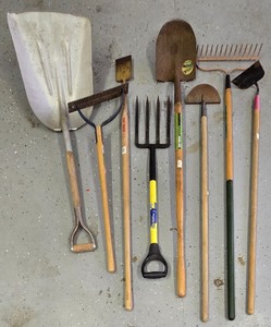 lot 170K image: G - Set of 8 Garden Hand Tools Including Shovels, Fork, Rake, Hoes, and Weed Cutter