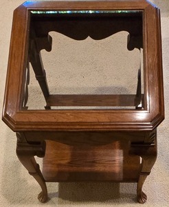 lot 178K image: LL-FR - Square Glass Top Wood End Table with Lower Shelf, 26in x 26in x 22in