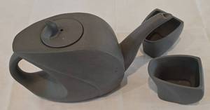 lot 37K image: LR - Modern Black Ceramic Teapot with Two Cups and Lid