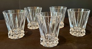 lot 54D image: K - Set of 5 Oleg Cassini Crystal Glasses