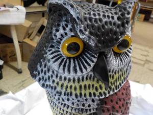 lot 104 image: 16 Garden Owl...