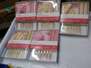 lot 177 image: 9 pc Headless Hair Accessories Sets...
