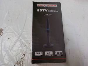 lot 250 image: HDTV Antenna D006AF...