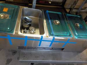 lot 251 image: Stainless Steel Vevor 4 Compartment...