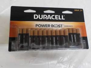 lot 35 image: 24 Duracell Power Boost AAA Batteri...