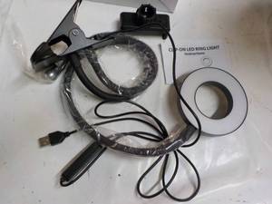 lot 40 image: Clip on LED Ring Light...