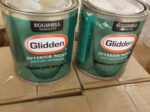 lot 74 image: 10 qts Glidden Paint Your Choice Wa...