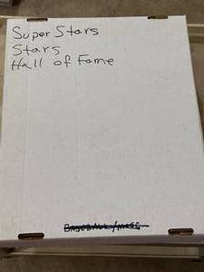 lot 159 image: Large Box of Super Stars and Hall of Fame Baseball Cards