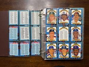 lot 229 image: 1988 Donruss Baseball Card Binder Set
