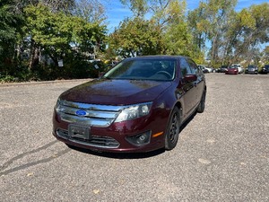 lot 12 image: 2011 FORD FUSION SE (NO RESERVE)