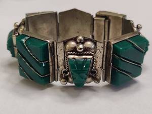lot 54 image: 925 Sterling Taxco Green Onyx Aztec Link Bracelet