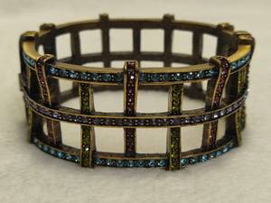 lot 56 image: Heidi Daus Art Deco Style Crystal Accented Bracelet