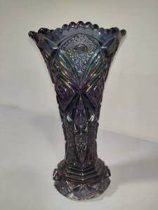 lot 10 image: Imperial Smoked Carnival Glass Vase