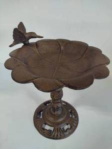 lot 29 image: Heavy Metal Tabletop Bird Bath