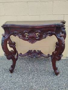 lot 21 image: Mahogany EntryHall Table