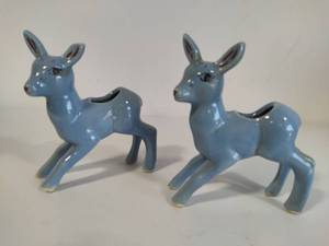 lot 99 image: Deer Planters