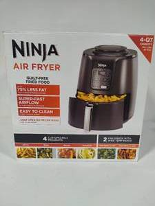 lot 103 image: Ninja 4Qt Air Fryer New in Box