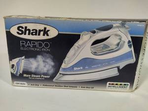 lot 107 image: Shark Rapido Electric Iron New in Box