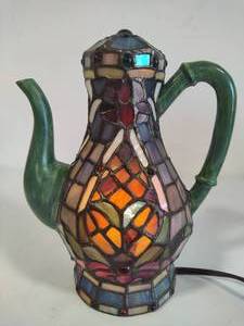 lot 133 image: Stained Glass Tea Pot Lamp