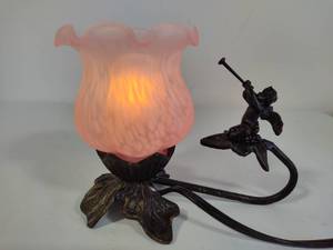 lot 139 image: Cast Metal Tulip Lamp wCherub