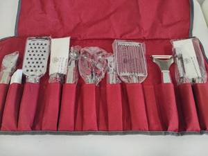 lot 154 image: Wolfgang Puck Set of Kitchen Utensils