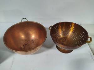 lot 184 image: Copper Colander & Bowl