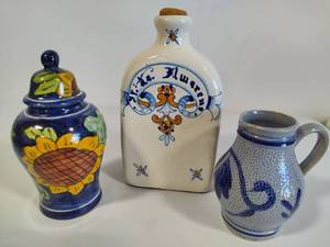 lot 209 image: Ceramic Decorative Jars